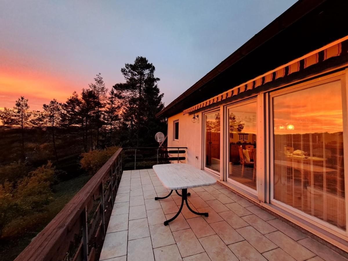 Villa Cosy house in picturesque Jura à Doucier Extérieur photo
